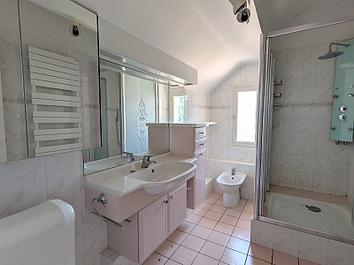 MAISON A LOUER - COGNIN - 104 m2 - 1 461,65 € charges comprises par mois