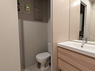 STUDIO A LOUER - CHAMBERY - 23.88 m2 - 458 € charges comprises par mois