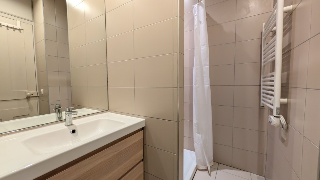 STUDIO A LOUER - CHAMBERY - 23.88 m2 - 458 &euro; charges comprises par mois