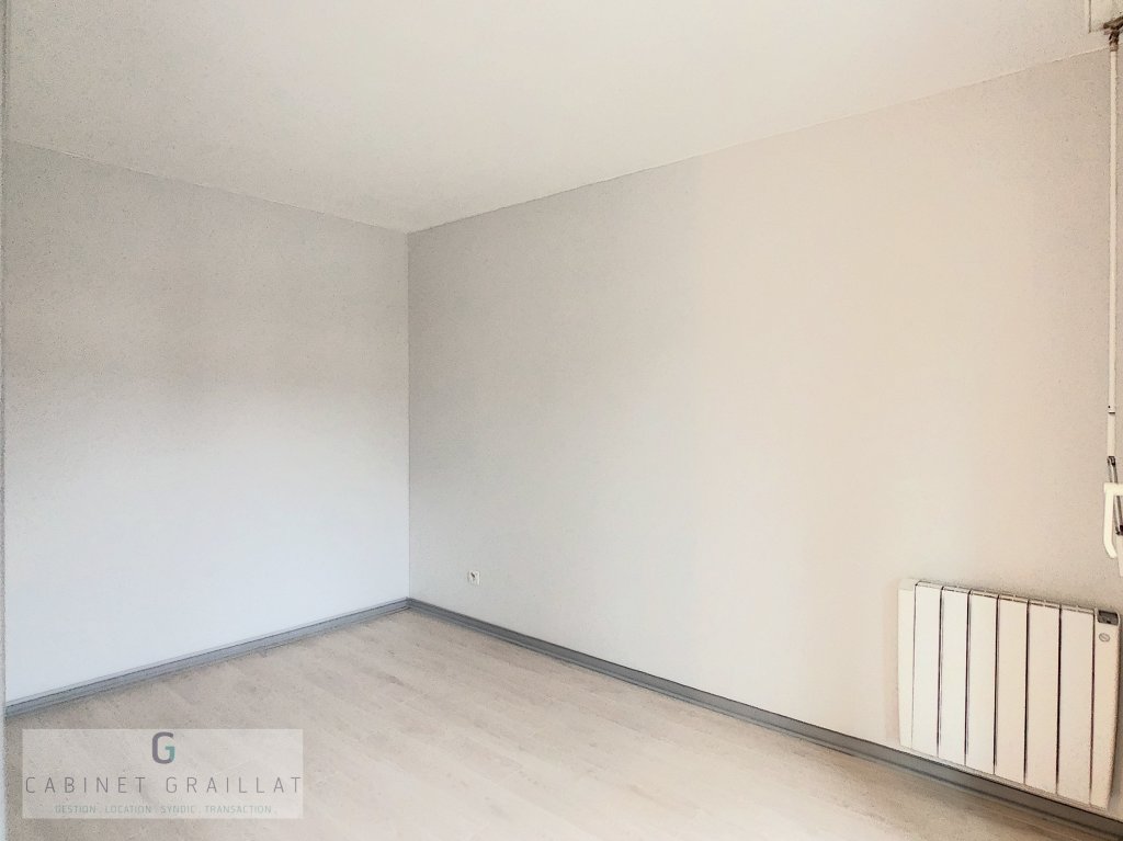 STUDIO A LOUER - CHAMBERY - 35.58 m2 - 543,83 &euro; charges comprises par mois