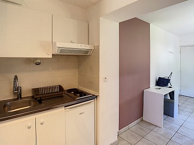 STUDIO A LOUER - LE BOURGET DU LAC - 24.85 m2 - 454,81 € charges comprises par mois