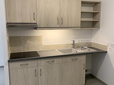 APPARTEMENT T1 A LOUER - CHAMBERY - 37.74 m2 - 595 € charges comprises par mois