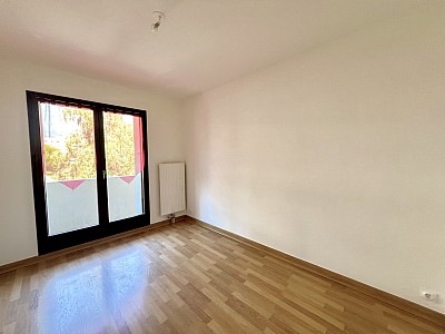APPARTEMENT T2 A LOUER - LA MOTTE SERVOLEX - 36.76 m2 - 586,72 € charges comprises par mois