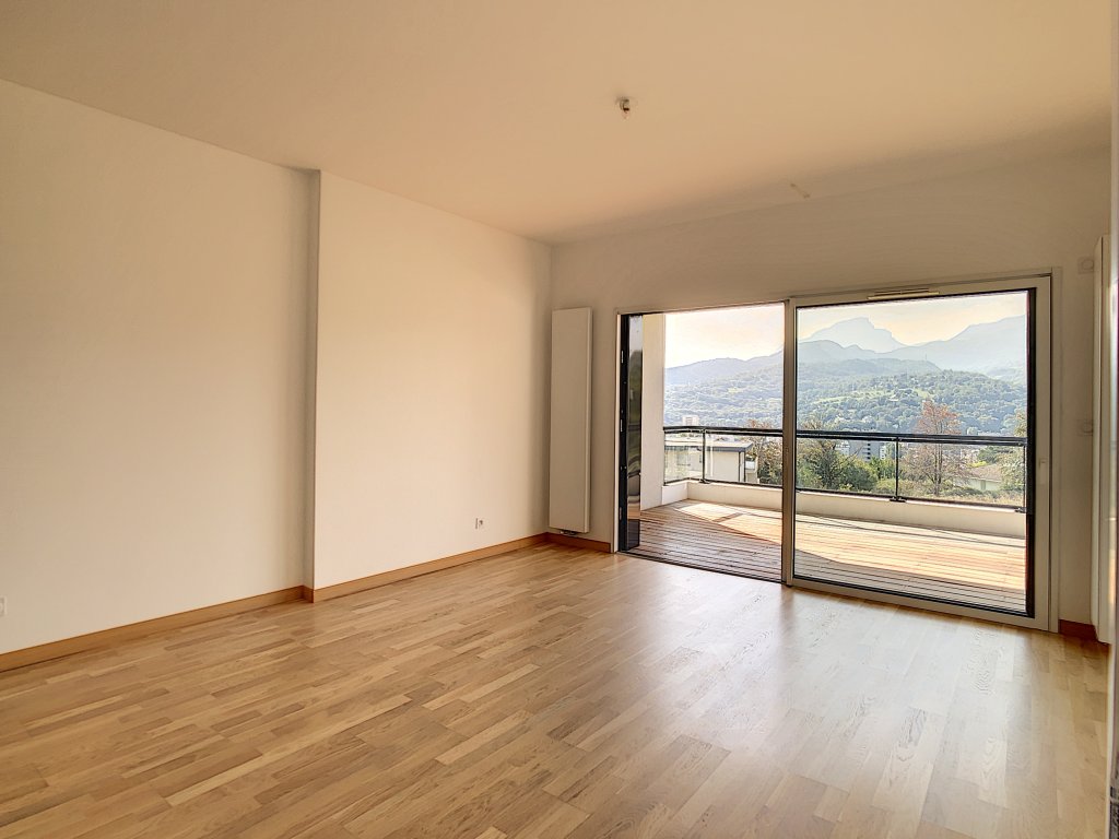 APPARTEMENT T2 A LOUER - CHAMBERY - 48.15 m2 - 899,09 &euro; charges comprises par mois