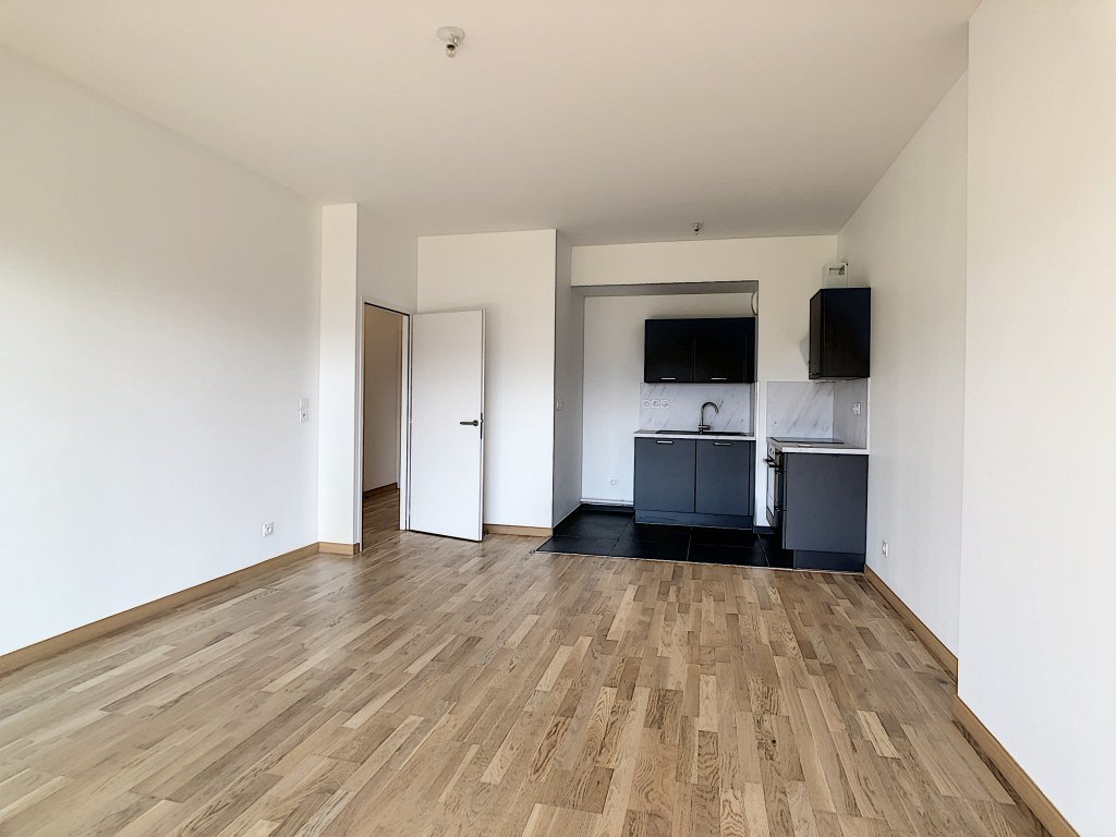 APPARTEMENT T2 A LOUER - CHAMBERY - 48.15 m2 - 899,09 &euro; charges comprises par mois
