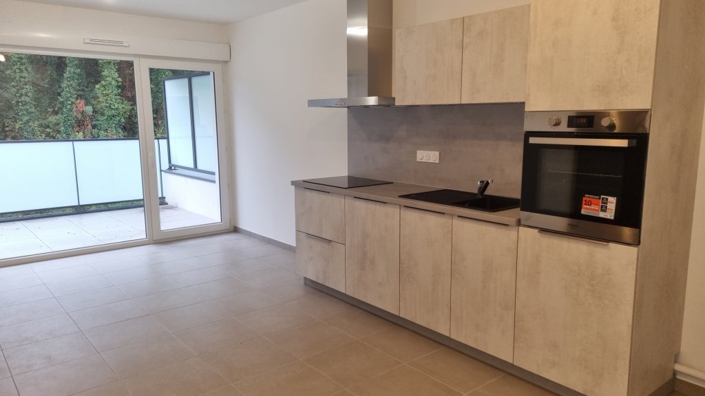 APPARTEMENT T2 A LOUER - CHAMBERY - 42.17 m2 - 835 &euro; charges comprises par mois