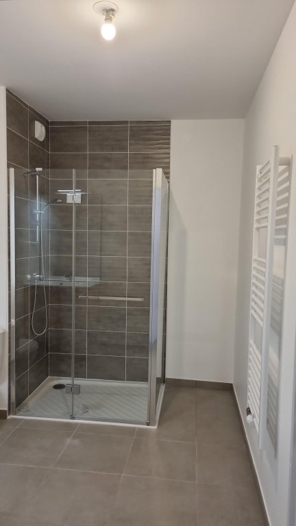 APPARTEMENT T2 A LOUER - CHAMBERY - 42.17 m2 - 835 &euro; charges comprises par mois