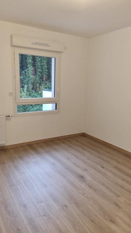 APPARTEMENT T2 A LOUER - CHAMBERY - 42.17 m2 - 835 &euro; charges comprises par mois