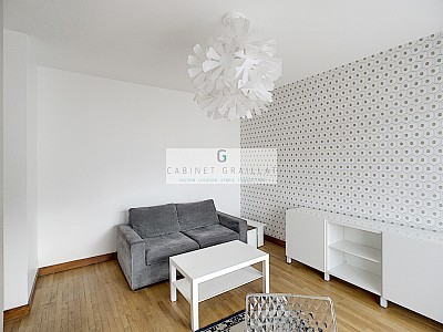 APPARTEMENT T2 A LOUER - CHAMBERY - 42.9 m2 - 735,75 &euro; charges comprises par mois