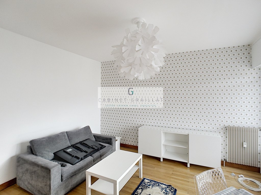 APPARTEMENT T2 A LOUER - CHAMBERY - 42.9 m2 - 735,75 &euro; charges comprises par mois