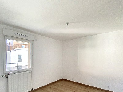 APPARTEMENT T2 A LOUER - ST ALBAN LEYSSE - 44 m2 - 775 € charges comprises par mois