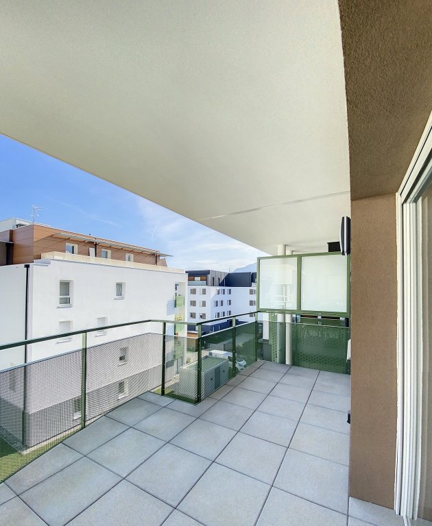 APPARTEMENT T2 A LOUER - ST ALBAN LEYSSE - 44 m2 - 775 &euro; charges comprises par mois
