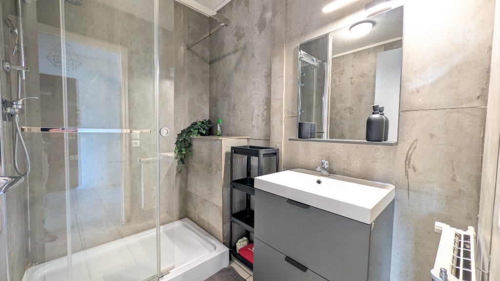APPARTEMENT T2 A VENDRE - CHAMBERY - 42 m2 - 175 000 &euro;