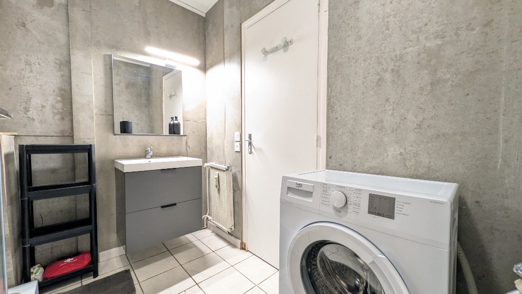 APPARTEMENT T2 A VENDRE - CHAMBERY - 42 m2 - 175 000 &euro;