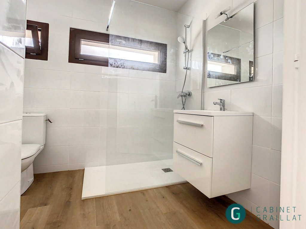 APPARTEMENT T3 A LOUER - CHAMBERY - 88 m2 - 1 200 &euro; charges comprises par mois
