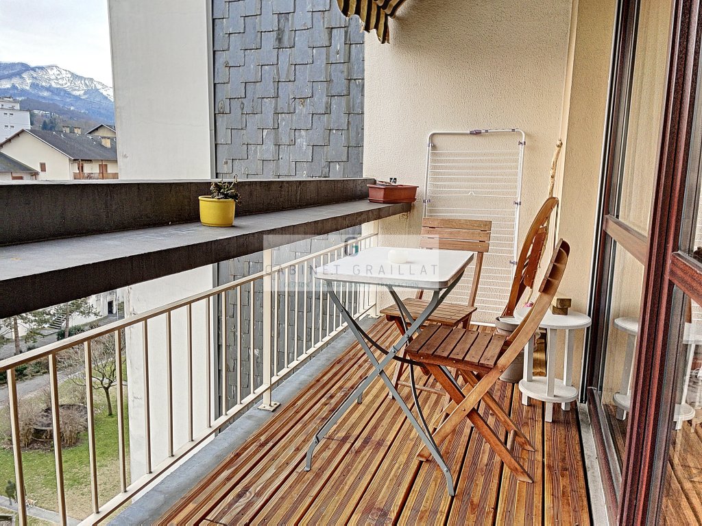 APPARTEMENT T3 A LOUER - CHAMBERY - 66.29 m2 - 935,28 &euro; charges comprises par mois