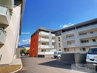 APPARTEMENT T3 A LOUER - LA MOTTE SERVOLEX - 72.3 m2 - 953,03 € charges comprises par mois