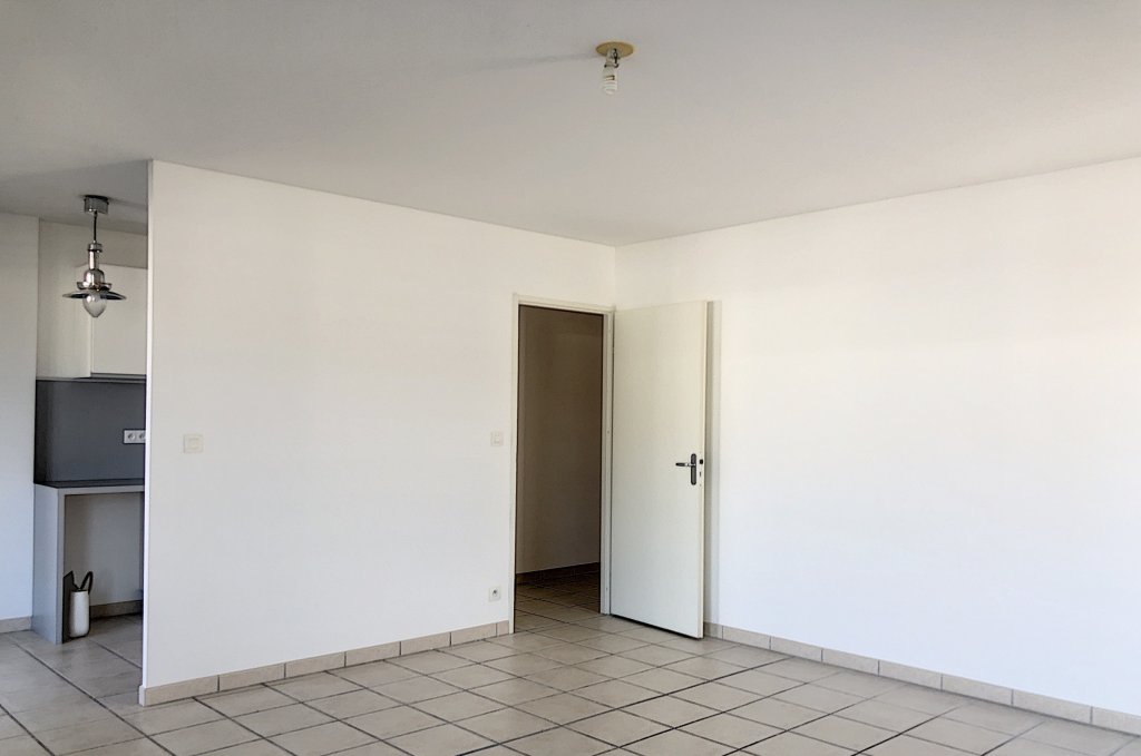 APPARTEMENT T3 A LOUER - LE BOURGET DU LAC - 76.85 m2 - 1 000 &euro; charges comprises par mois
