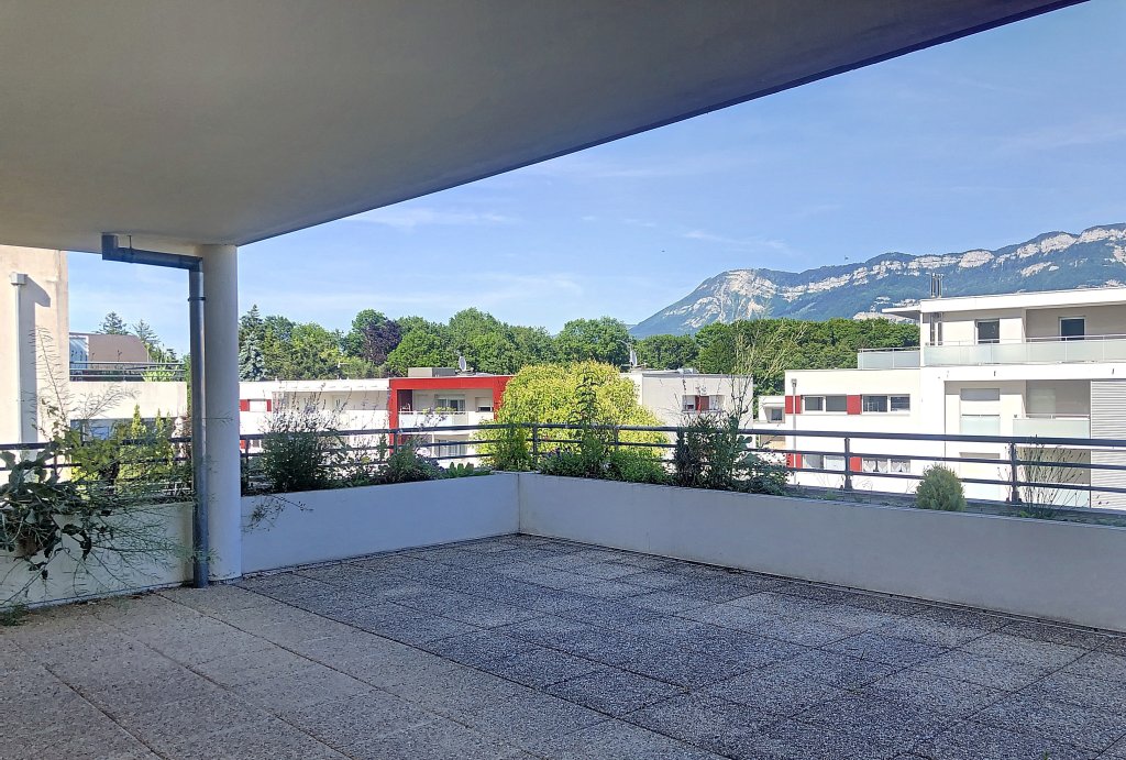 APPARTEMENT T3 A LOUER - LE BOURGET DU LAC - 76.85 m2 - 1 000 &euro; charges comprises par mois