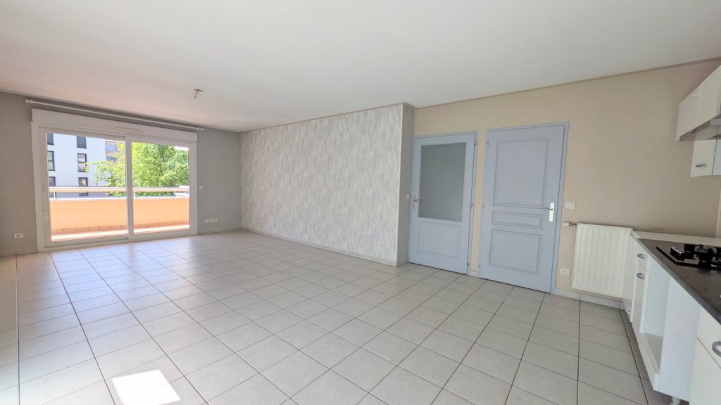 APPARTEMENT T3 A VENDRE - CHALLES LES EAUX - 69 m2 - 265 000 &euro;