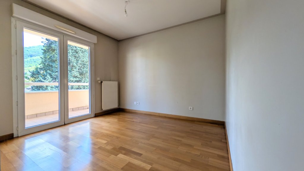 APPARTEMENT T3 A VENDRE - CHALLES LES EAUX - 69 m2 - 265 000 &euro;