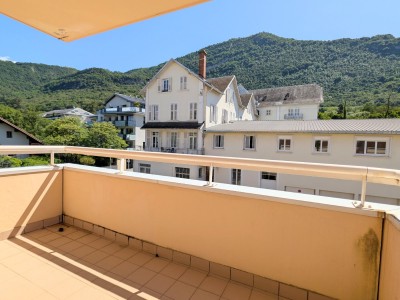APPARTEMENT T3 A VENDRE - CHALLES LES EAUX - 69 m2 - 265 000 €