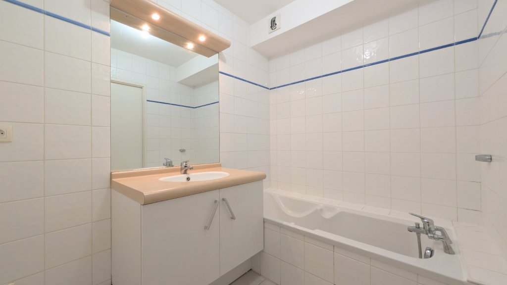 APPARTEMENT T3 A VENDRE - CHAMBERY - 68.13 m2 - 279 000 &euro;