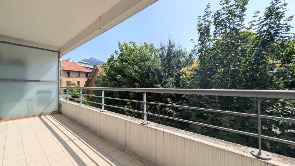 APPARTEMENT T3 A VENDRE - CHAMBERY - 68.13 m2 - 279 000 &euro;