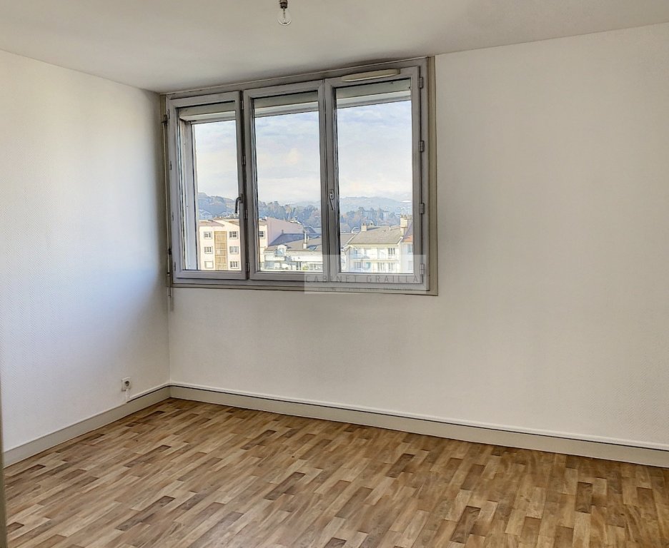 APPARTEMENT T3 A VENDRE - CHAMBERY - 53 m2 - 199 000 &euro;
