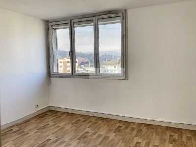 APPARTEMENT T3 A VENDRE - CHAMBERY - 53 m2 - 199 000 €
