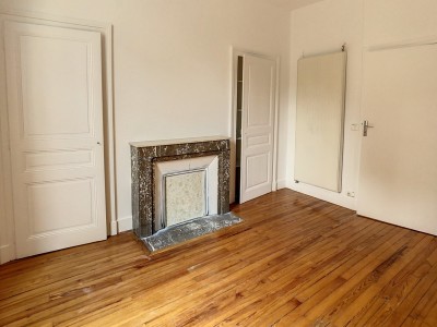 APPARTEMENT T3 A VENDRE - CHAMBERY - 62 m2 - 165 000 €
