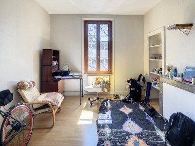 APPARTEMENT T3 A VENDRE - CHAMBERY - 62 m2 - 189 000 €