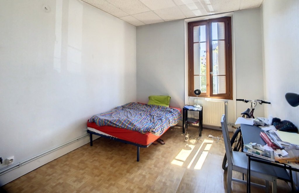 APPARTEMENT T3 A VENDRE - CHAMBERY - 62 m2 - 189 000 &euro;