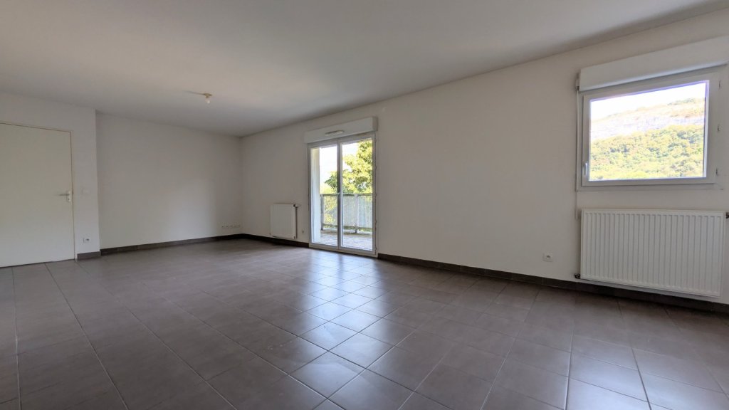 APPARTEMENT T3 A VENDRE - CHAMBERY - 65.74 m2 - 185 000 &euro;