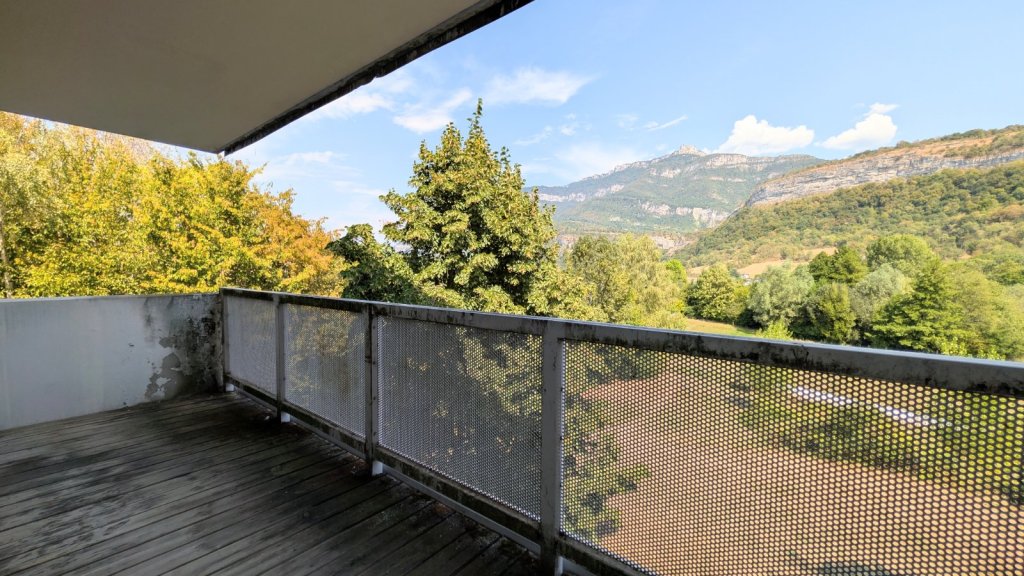 APPARTEMENT T3 A VENDRE - CHAMBERY - 65.74 m2 - 185 000 &euro;