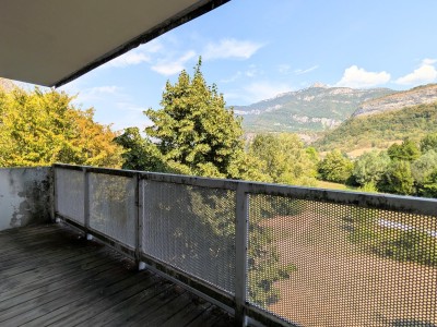 APPARTEMENT T3 A VENDRE - CHAMBERY - 65.74 m2 - 185 000 €