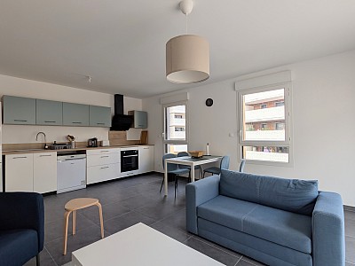 APPARTEMENT T4 A LOUER - CHAMBERY - 85.27 m2 - 1 427 € charges comprises par mois