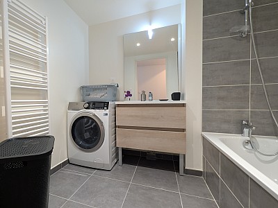 APPARTEMENT T4 A LOUER - CHAMBERY - 85.27 m2 - 1 427 € charges comprises par mois