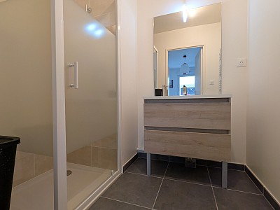 APPARTEMENT T4 A LOUER - CHAMBERY - 85.27 m2 - 1 427 € charges comprises par mois