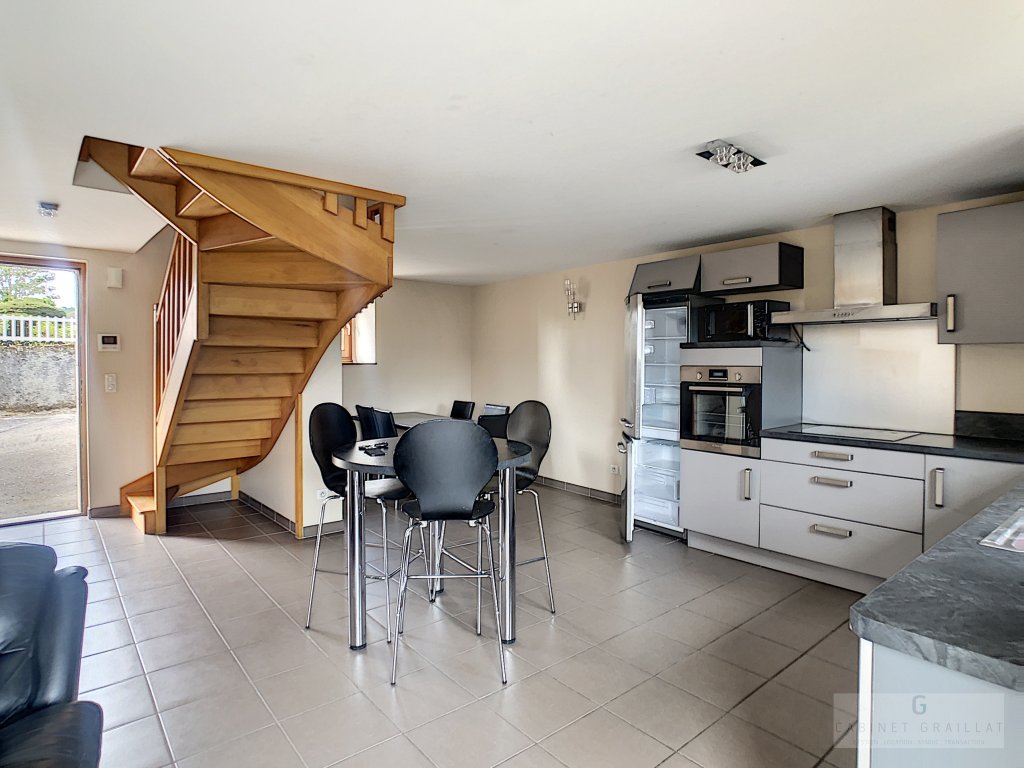 APPARTEMENT T4 A LOUER - LE BOURGET DU LAC - 84 m2 - 1 040,66 &euro; charges comprises par mois