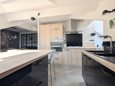 APPARTEMENT T4 A VENDRE - CHAMBERY - 84.3 m2 - 380 000 €